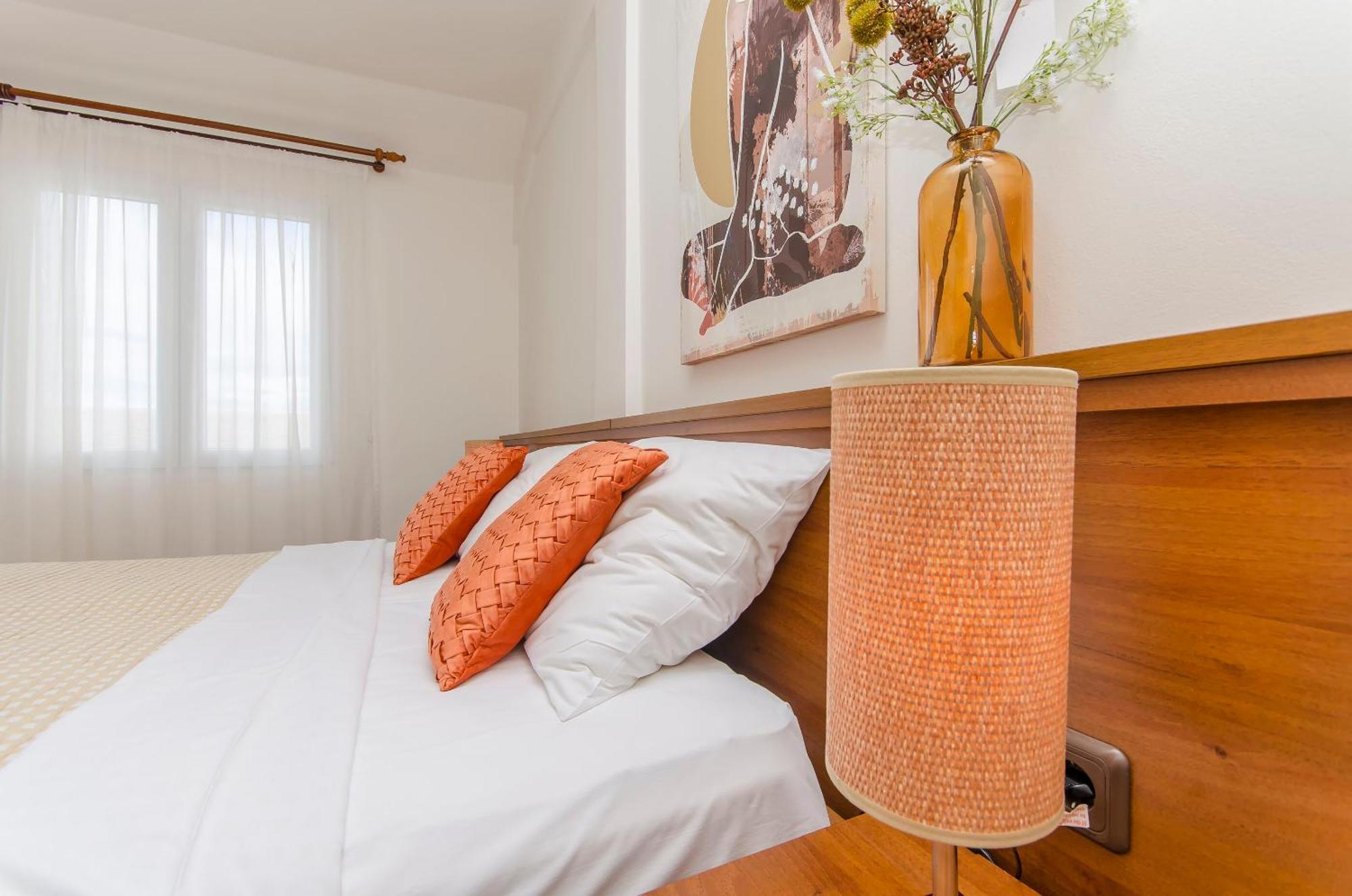 House Hotel Plava Laguna Tisno Bagian luar foto